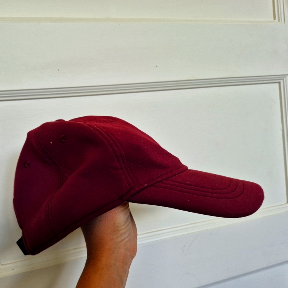 Lululemon Baller Cap Women's Burgundy